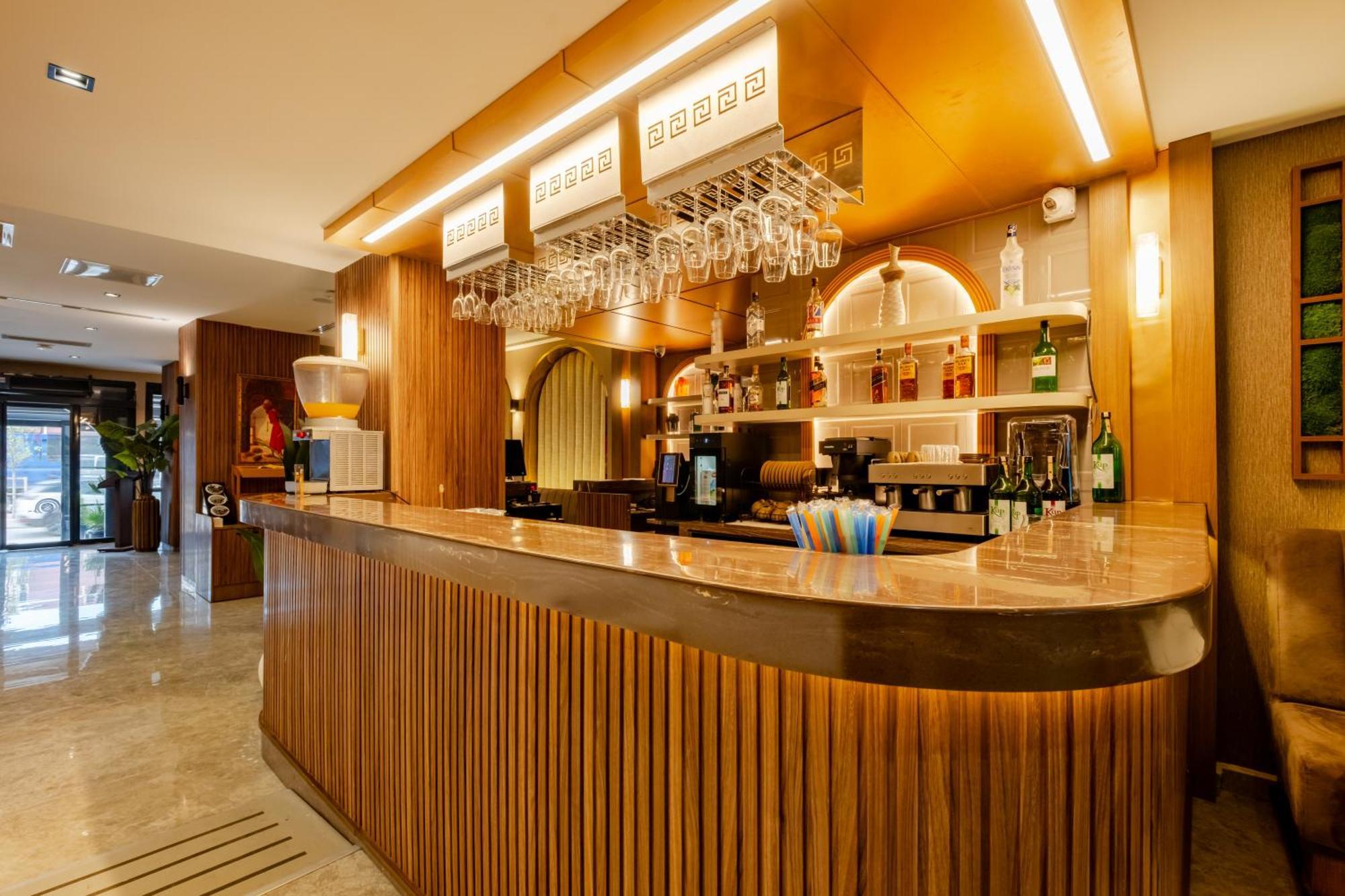 เอฟอาร์ที แอร์ไลน์ โฮเต็ล Hotel Arnavutkoy ภายนอก รูปภาพ