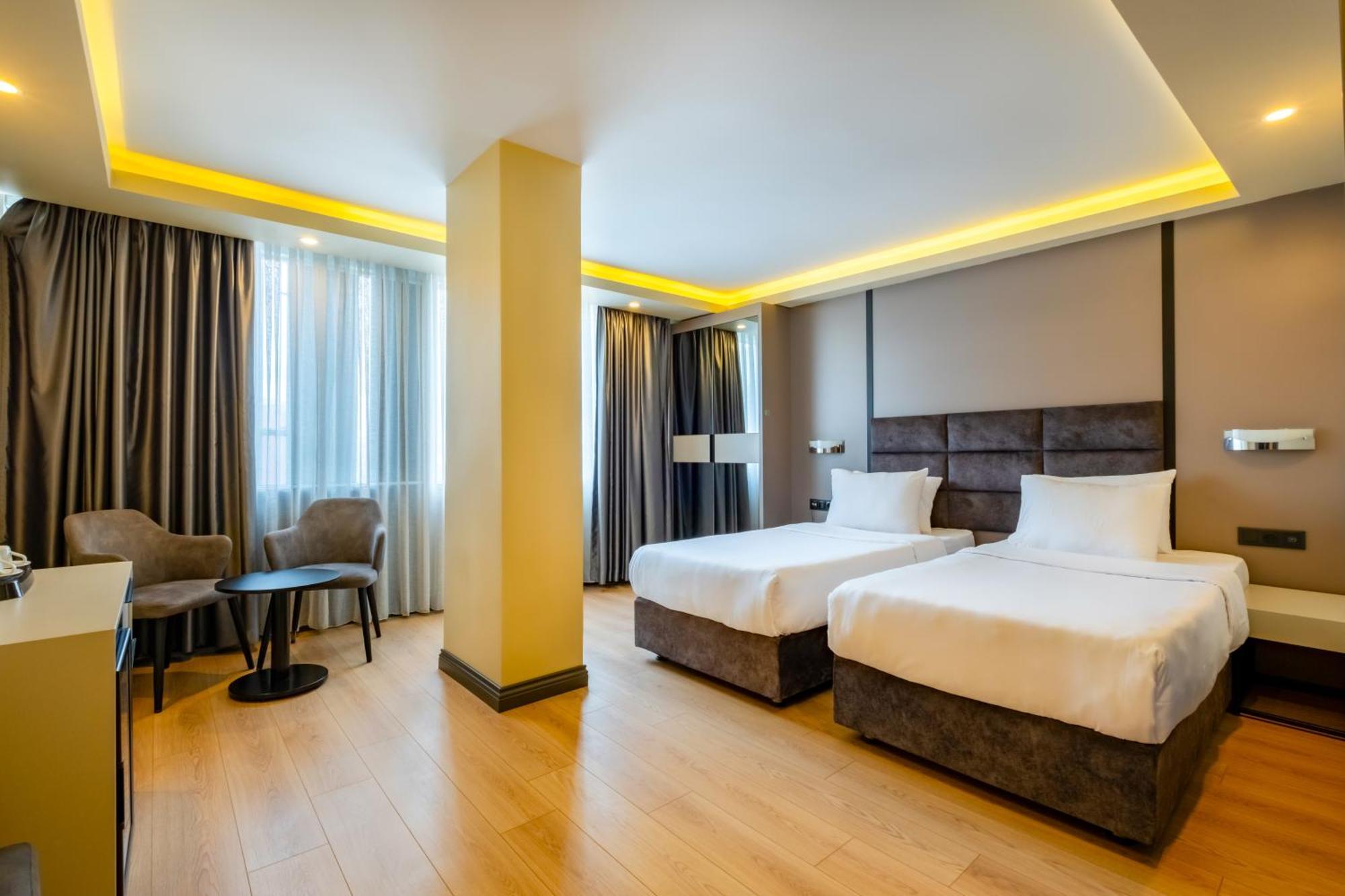 เอฟอาร์ที แอร์ไลน์ โฮเต็ล Hotel Arnavutkoy ภายนอก รูปภาพ