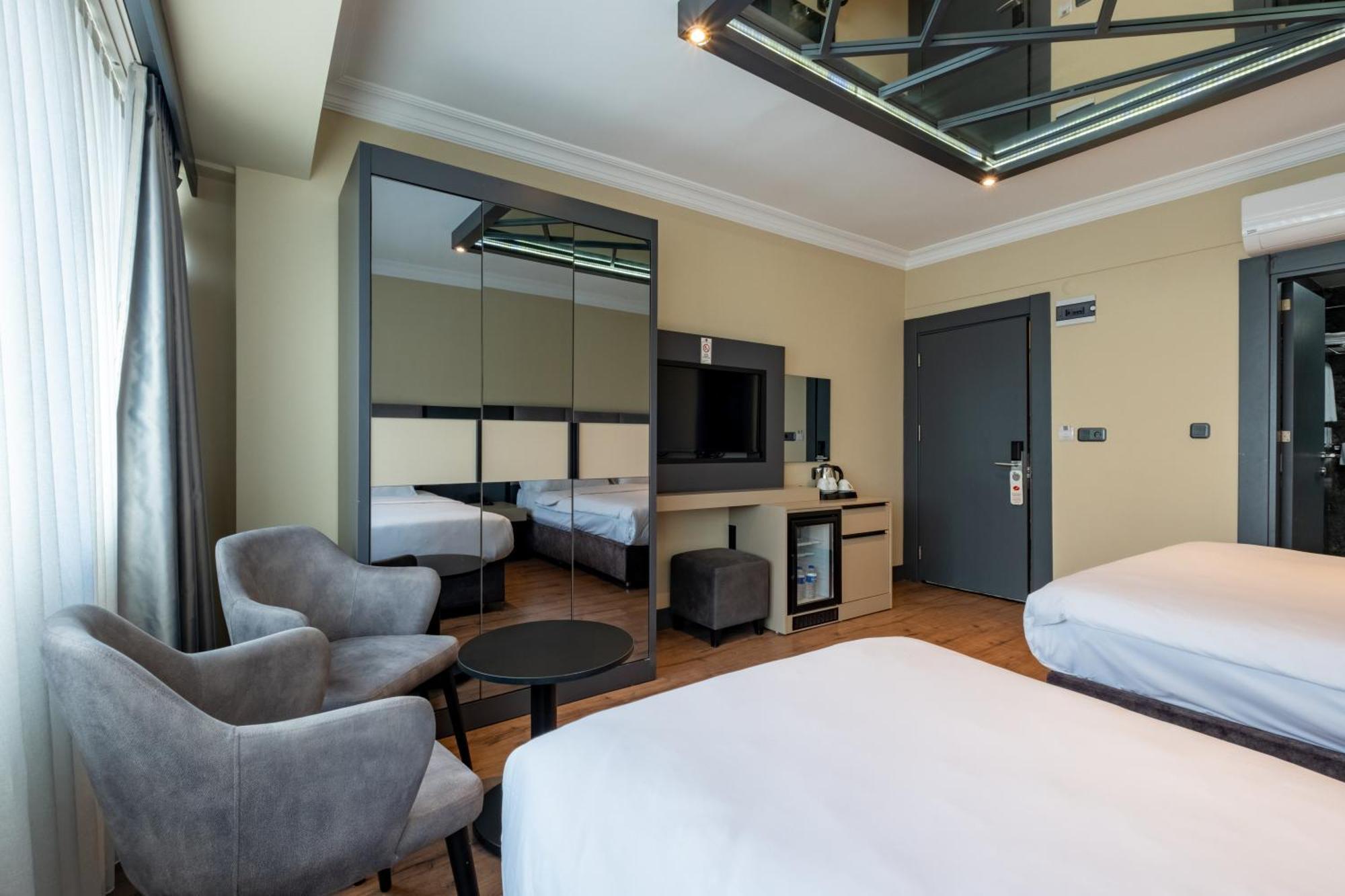 เอฟอาร์ที แอร์ไลน์ โฮเต็ล Hotel Arnavutkoy ภายนอก รูปภาพ